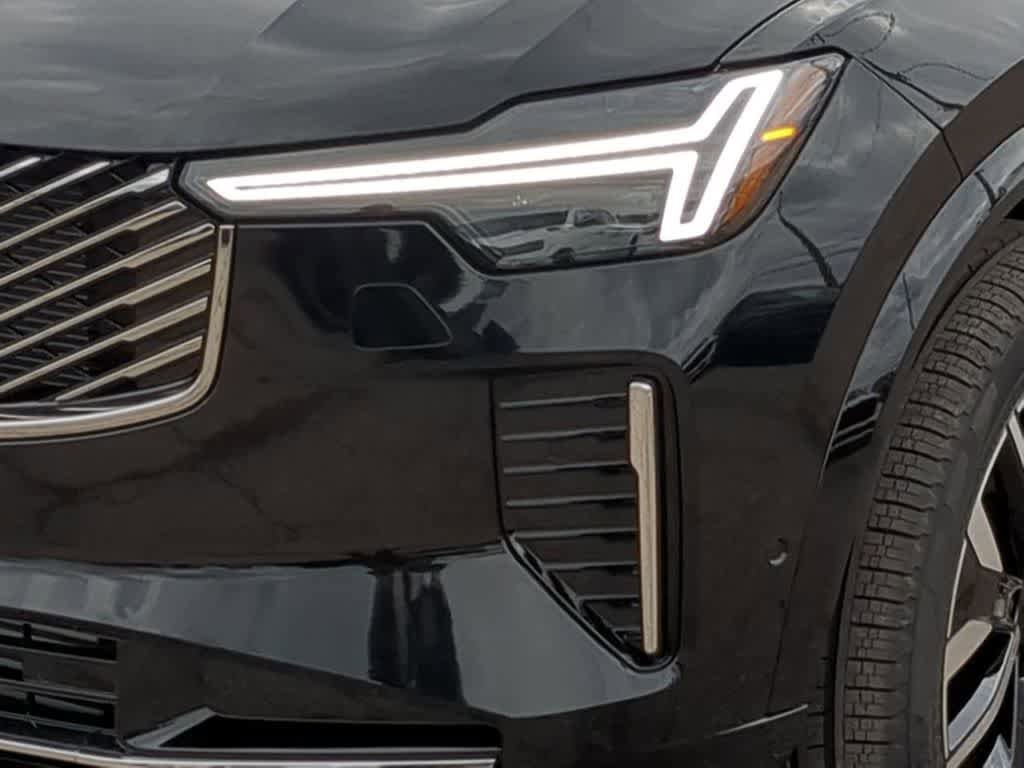 New 2026 Volvo XC90 T8 Plus w/ Protection Package Premier AWD/4WD image 10