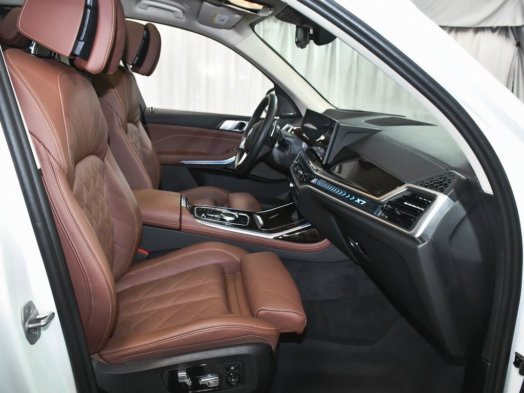 Used 2026 BMW X7 xDrive40i image 81