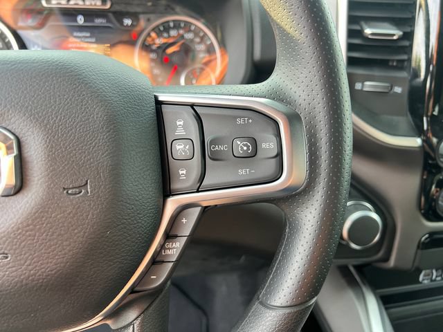 New 2026 RAM 1500 Express AWD/4WD image 16