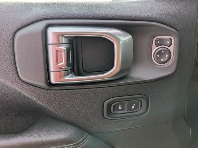 Used 2019 Jeep Wrangler Unlimited Rubicon w/ Uconnect 4C Nav & Sound Group image 20