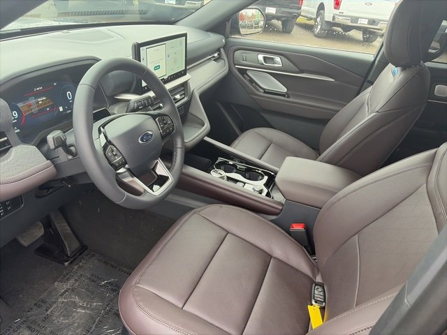 New 2026 Ford Explorer Platinum image 16