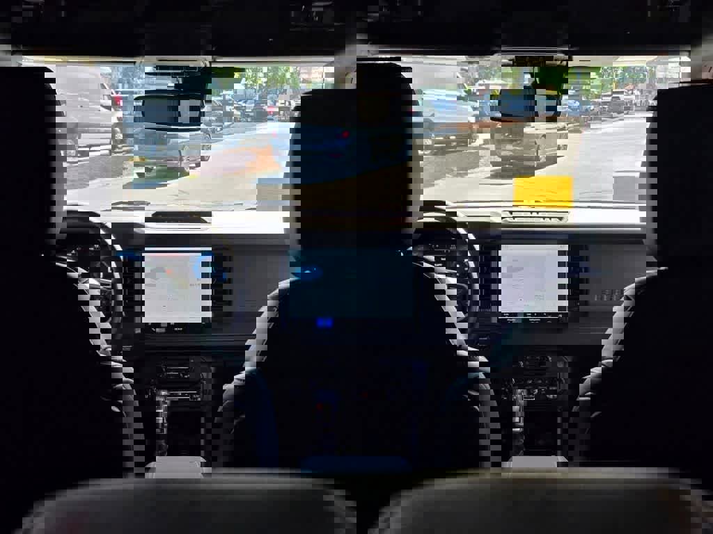 New 2025 Ford Bronco Badlands image 7