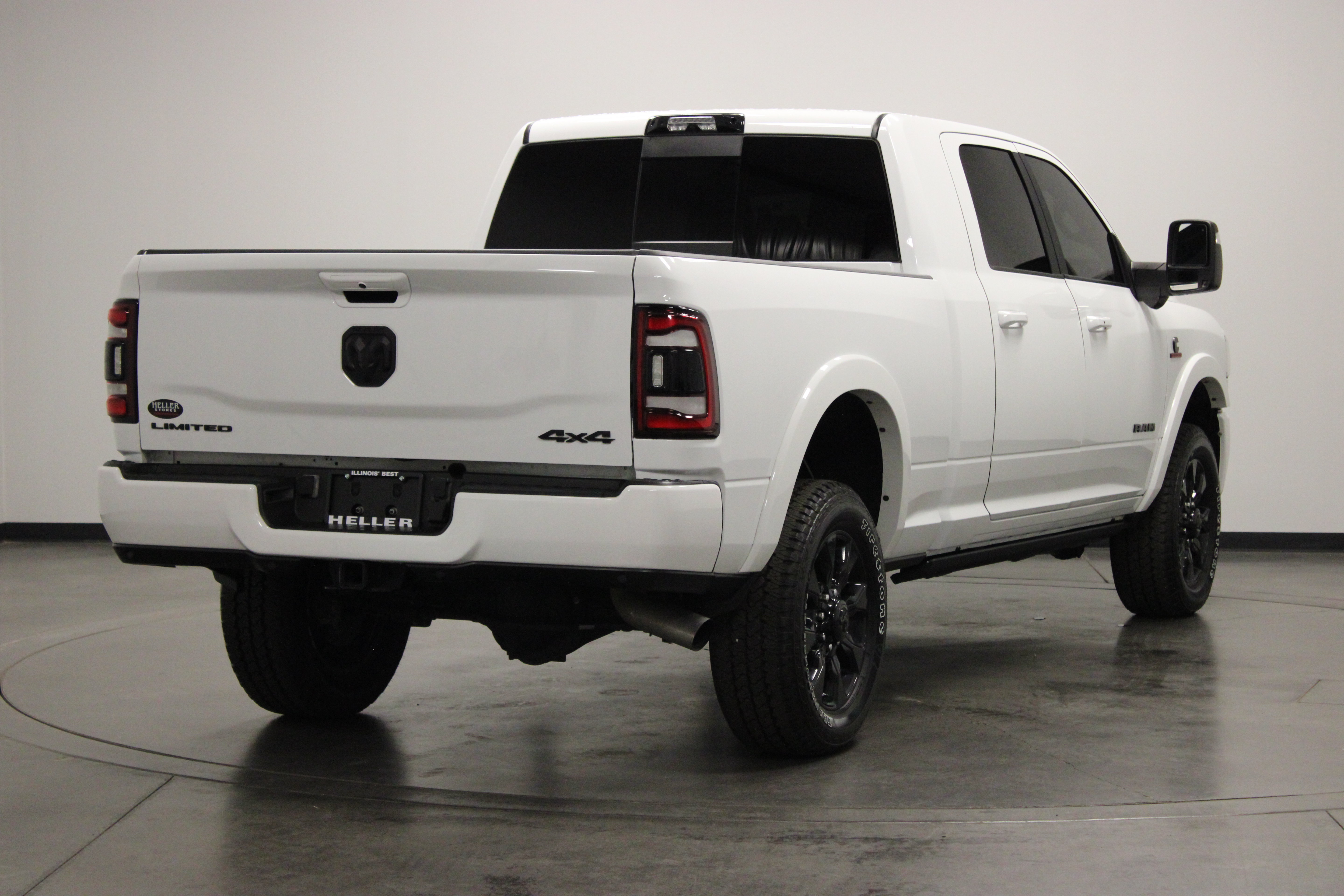 Used 2024 RAM 2500 Limited AWD/4WD image 8
