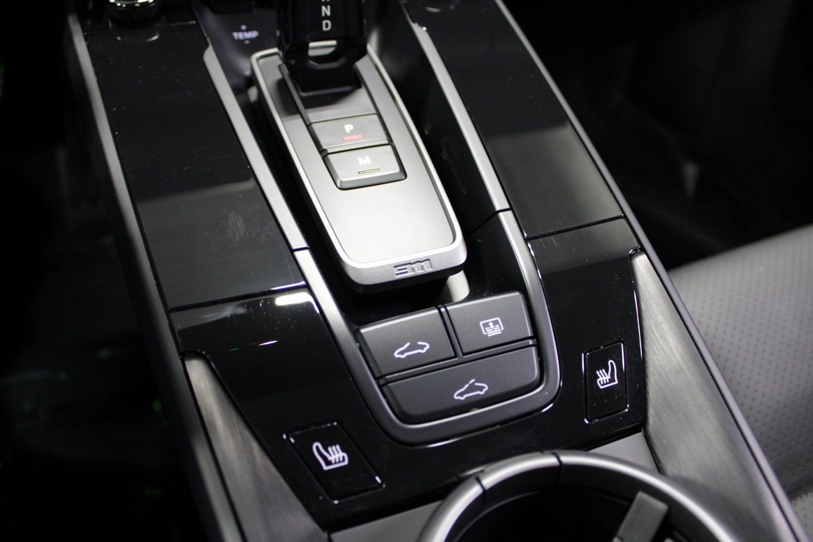 Certified 2024 Porsche 911 Carrera 4 GTS AWD/4WD image 19