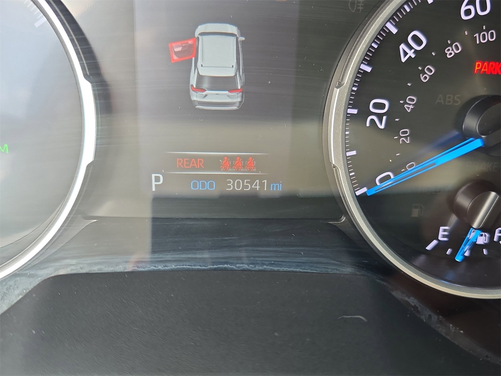 Used 2021 Toyota RAV4 XLE Premium image 28