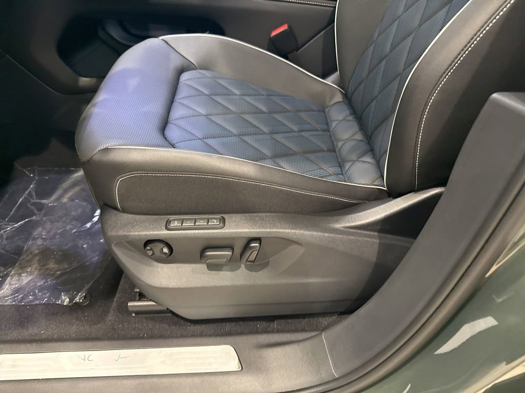 New 2026 Volkswagen Atlas Cross Sport SEL Premium R-Line image 18