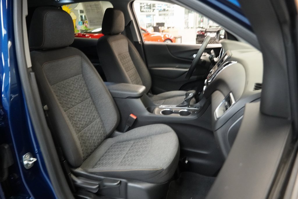 Used 2023 Chevrolet Equinox LT image 31