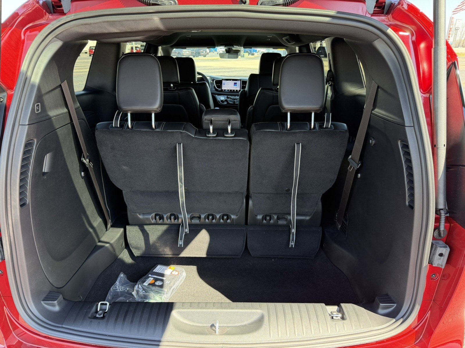 New 2026 Chrysler Voyager LX FWD image 9