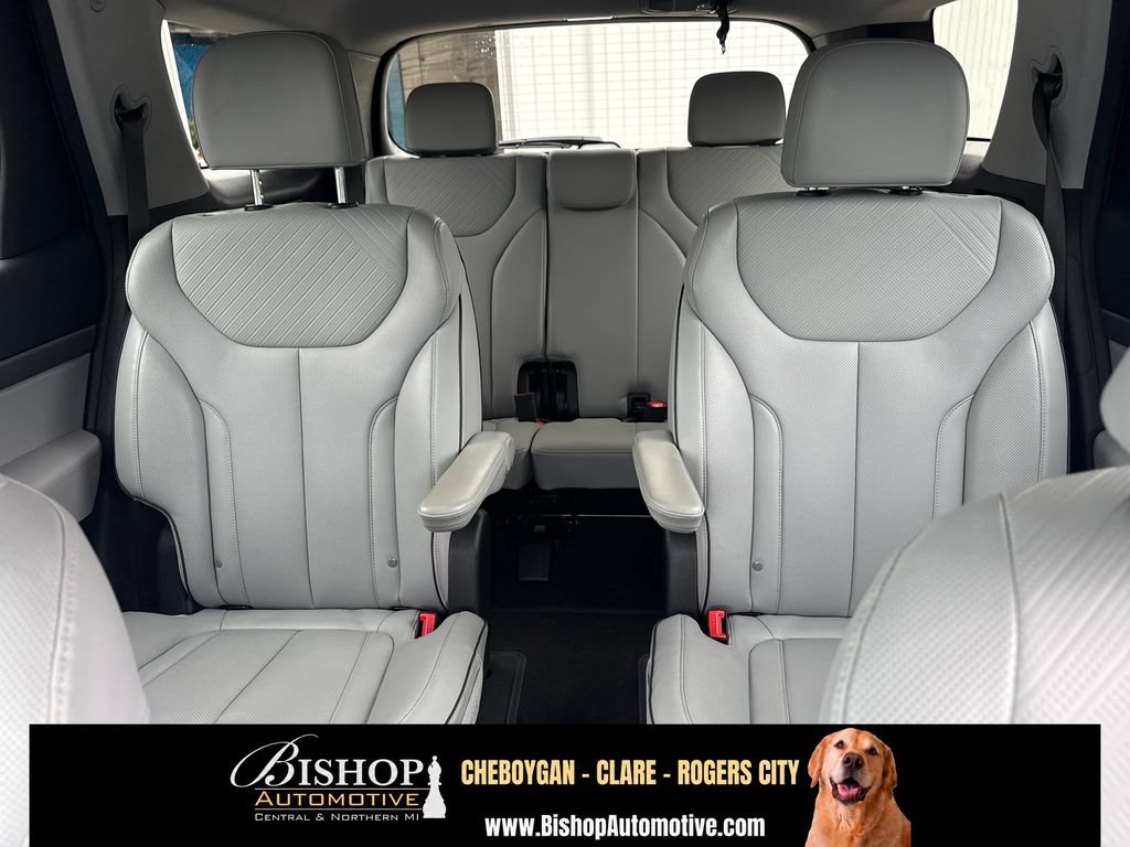 Used 2025 Hyundai Palisade SEL AWD/4WD image 6