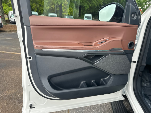 New 2026 Lincoln Navigator L Reserve AWD/4WD image 11