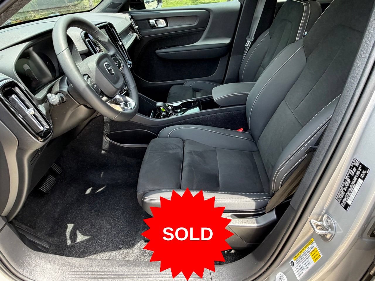 Certified 2023 Volvo C40 P8 Recharge Plus AWD/4WD image 25