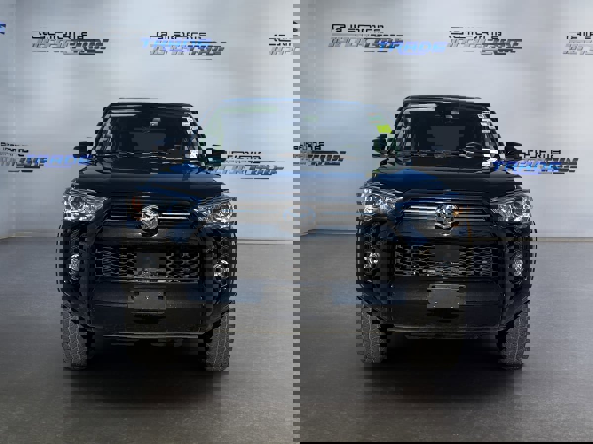 Used 2021 Toyota 4Runner SR5 image 2