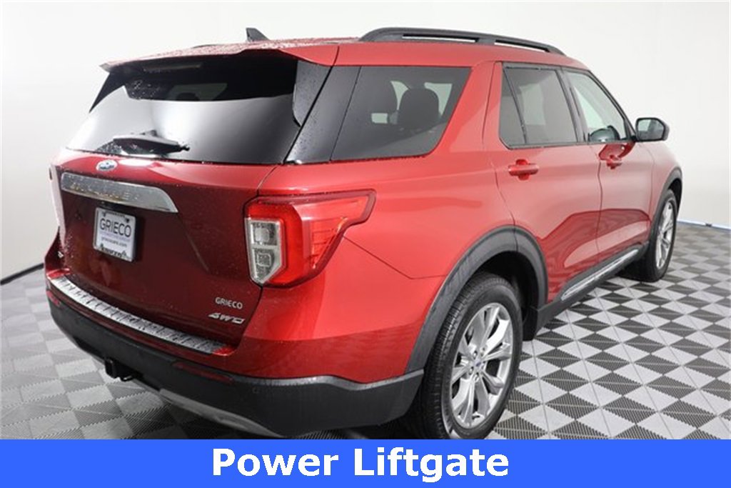 Used 2023 Ford Explorer XLT w/ Equipment Group 202A image 8