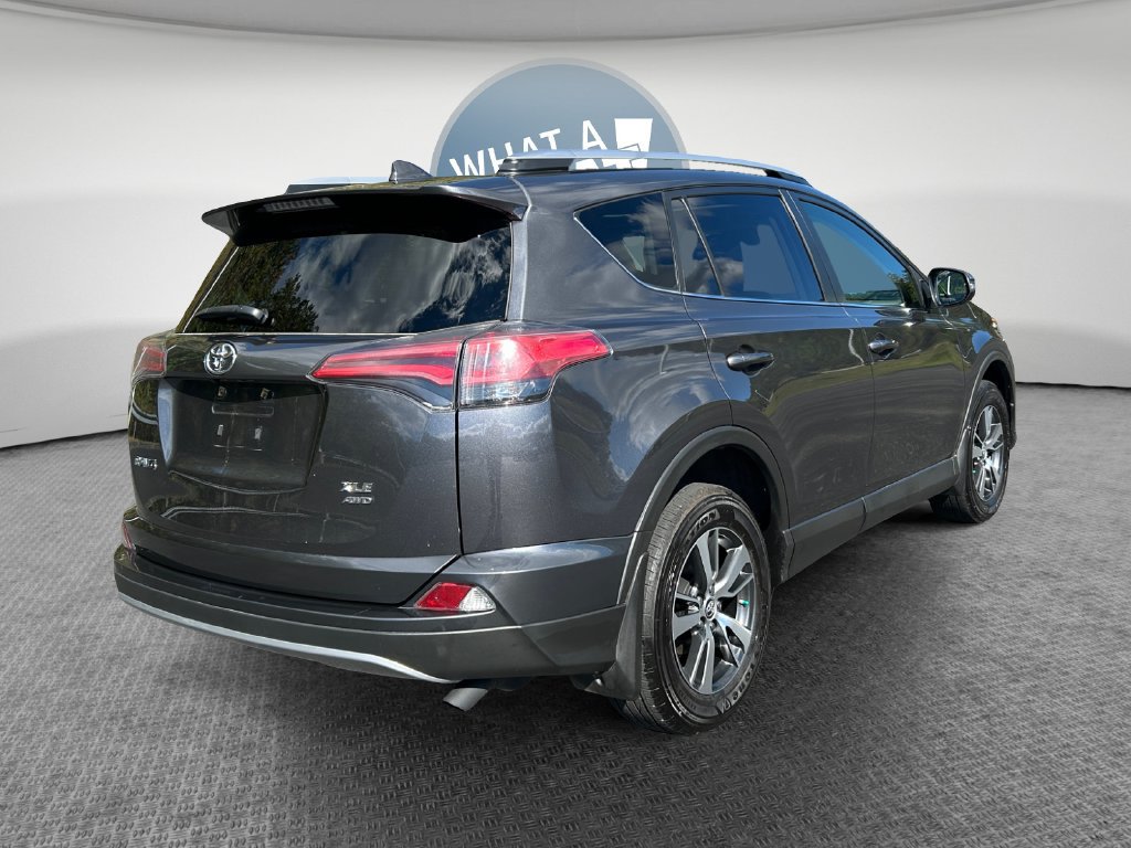 Used 2018 Toyota RAV4 XLE w/ Plus Extra Value Package AWD/4WD image 3