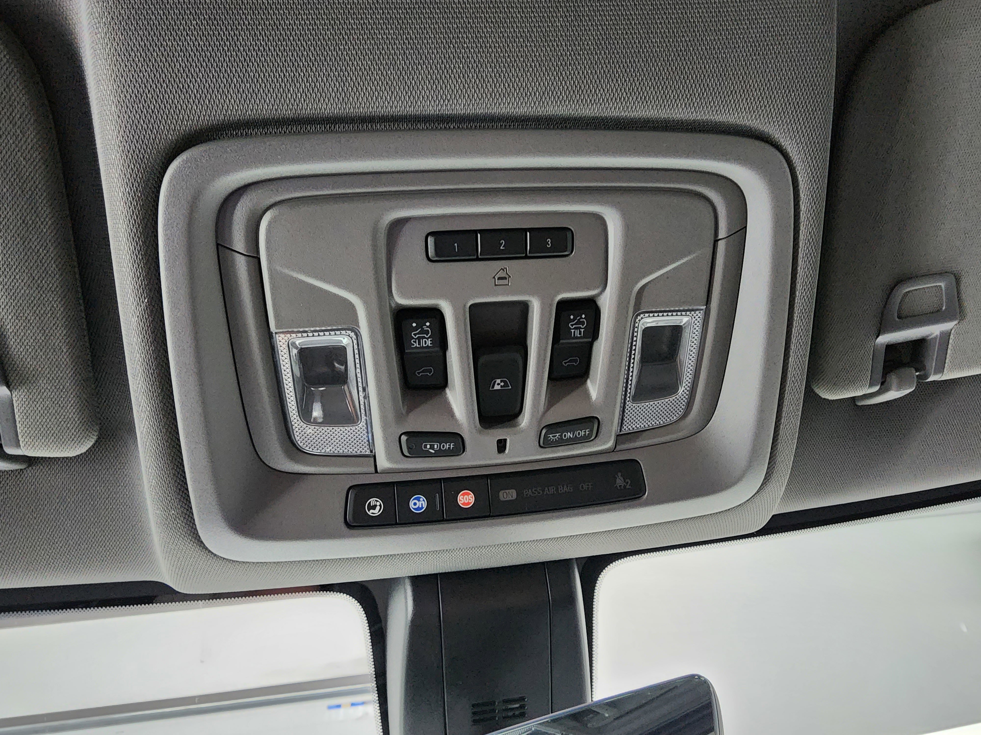 Used 2023 GMC Sierra 3500 Denali w/ Denali Ultimate Package image 64