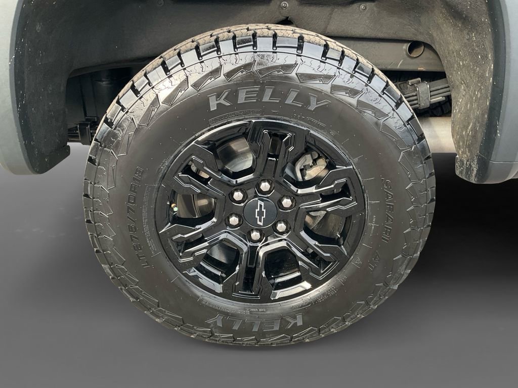 Used 2023 Chevrolet Silverado 1500 ZR2 w/ Technology Package image 8