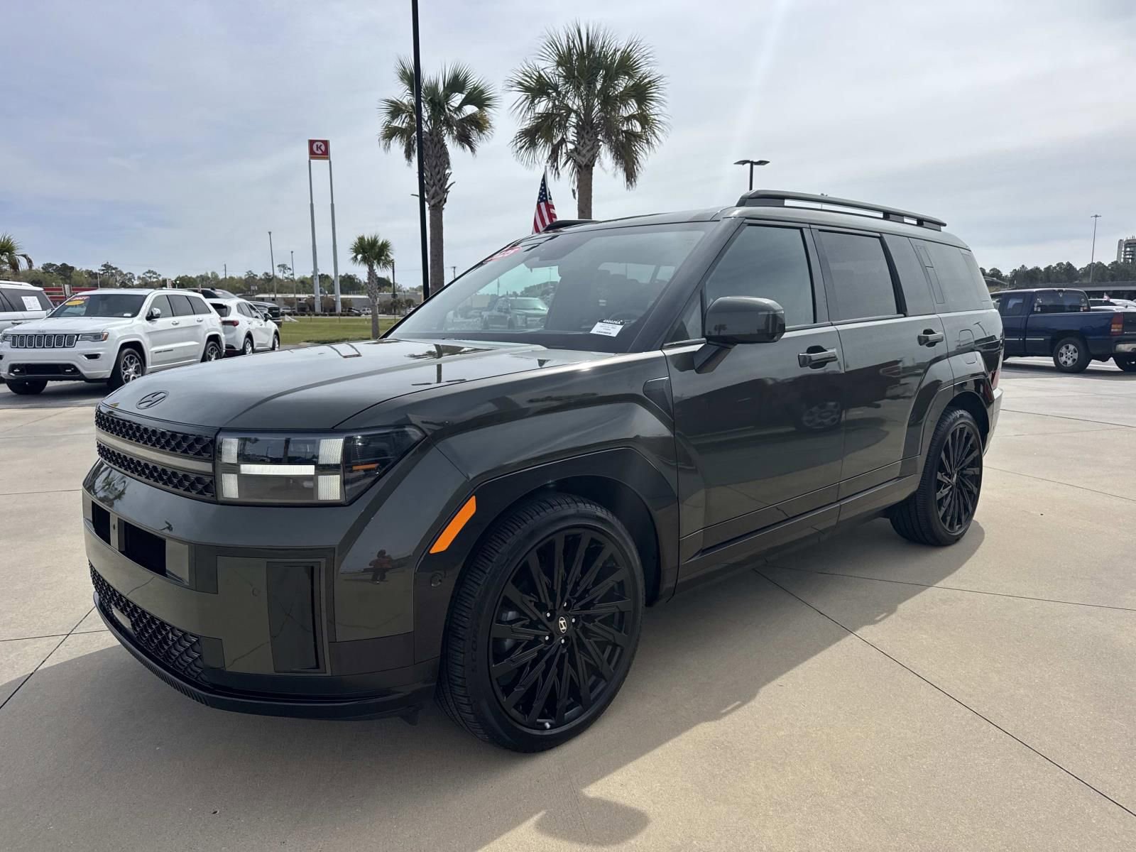 Used 2025 Hyundai Santa Fe Calligraphy image 3