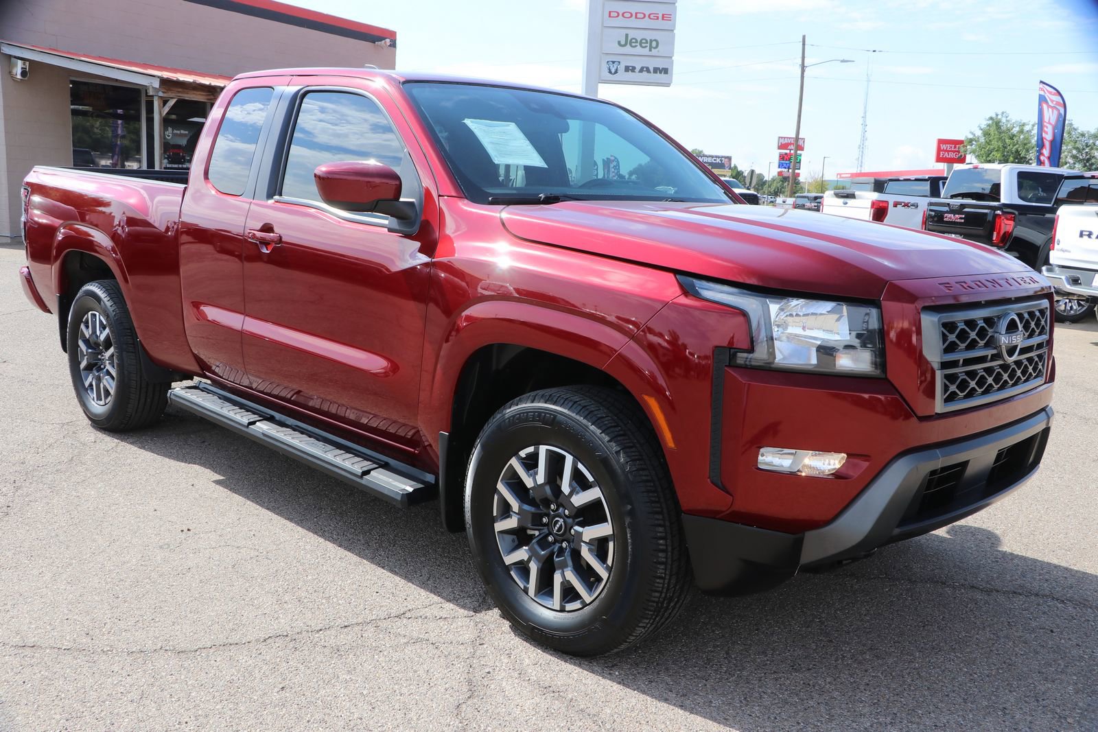 Used 2022 Nissan Frontier SV