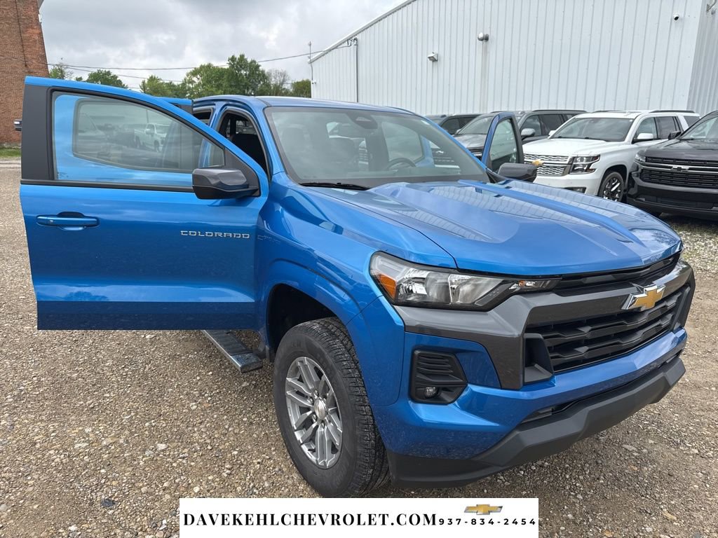 Used 2024 Chevrolet Colorado LT w/ LT Convenience Package II AWD/4WD image 37
