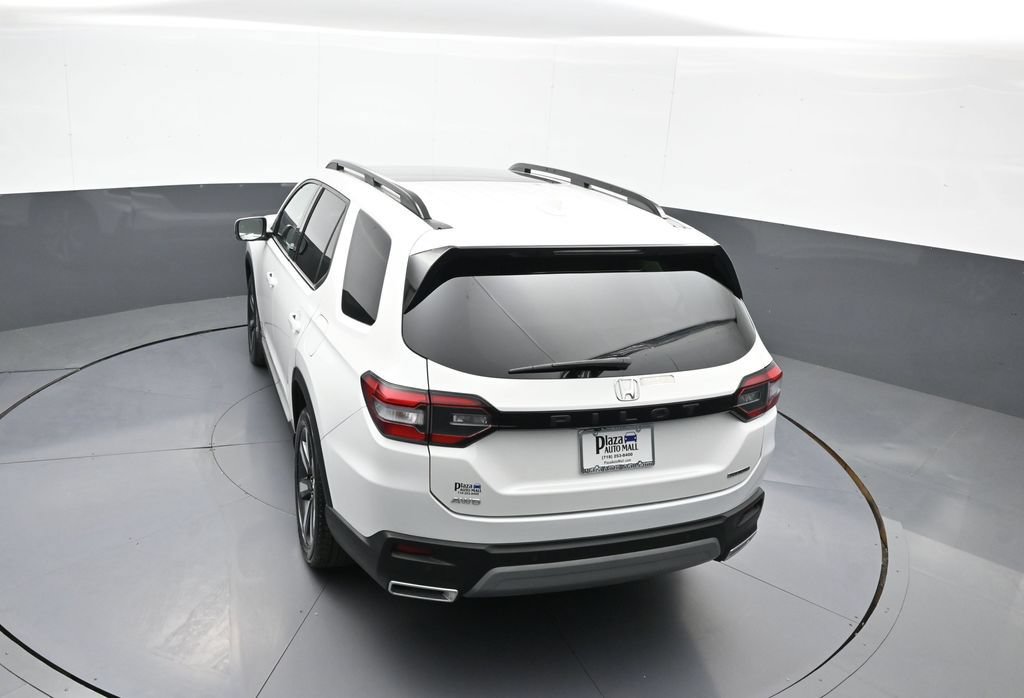 Certified 2024 Honda Pilot Touring image 43