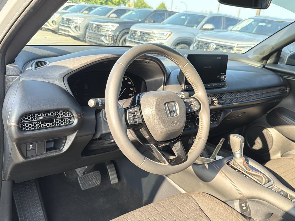 Used 2024 Honda HR-V Sport image 10