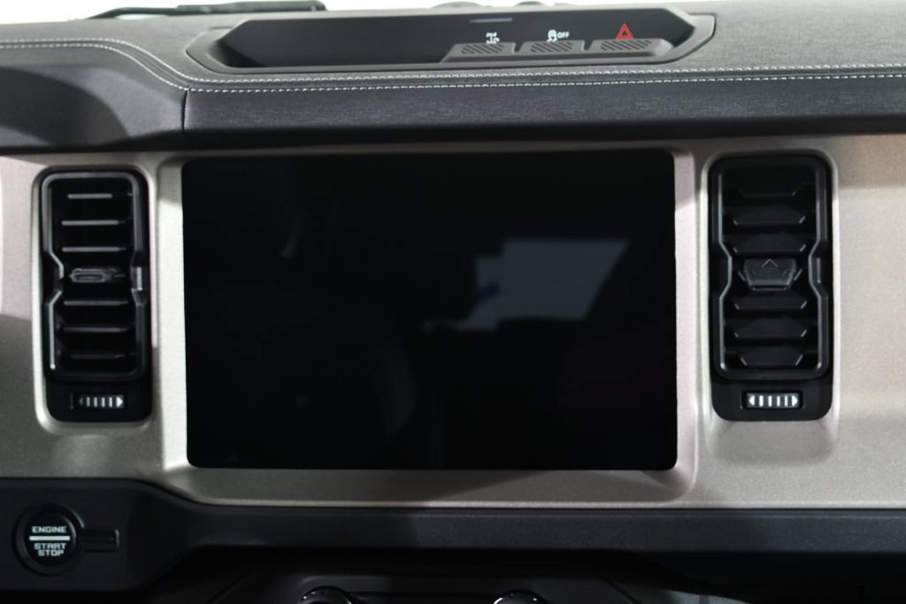 New 2026 Ford Bronco Outer Banks AWD/4WD image 9