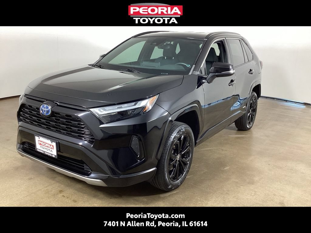 Used 2023 Toyota RAV4 SE AWD/4WD image 1