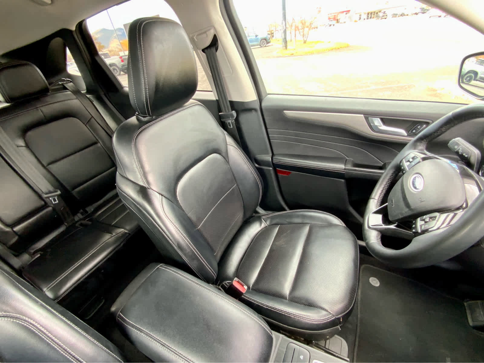 Used 2022 Ford Escape SEL image 24