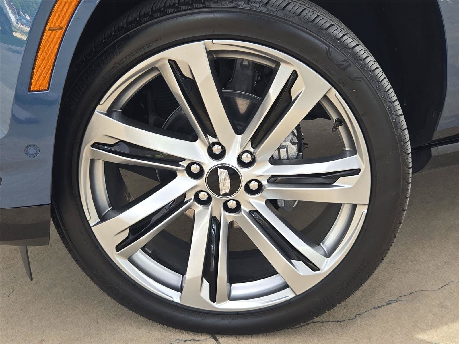 Certified 2025 Cadillac Escalade Sport w/ Touring Package AWD/4WD image 8
