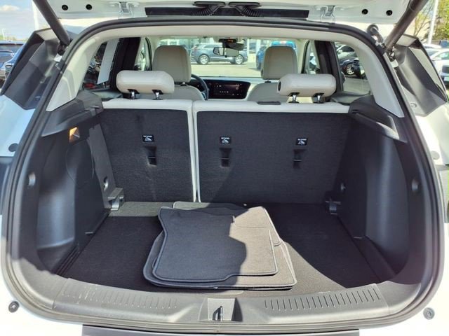 Certified 2025 Buick Encore GX Preferred w/ Advanced Technology Package image 28