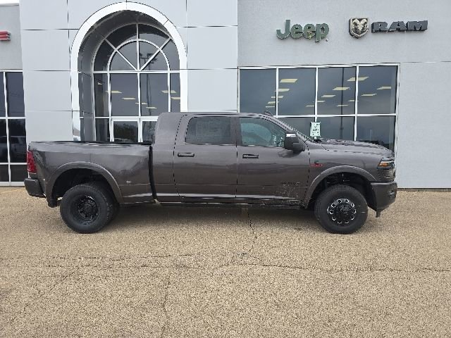 New 2026 RAM 3500 Limited AWD/4WD image 3