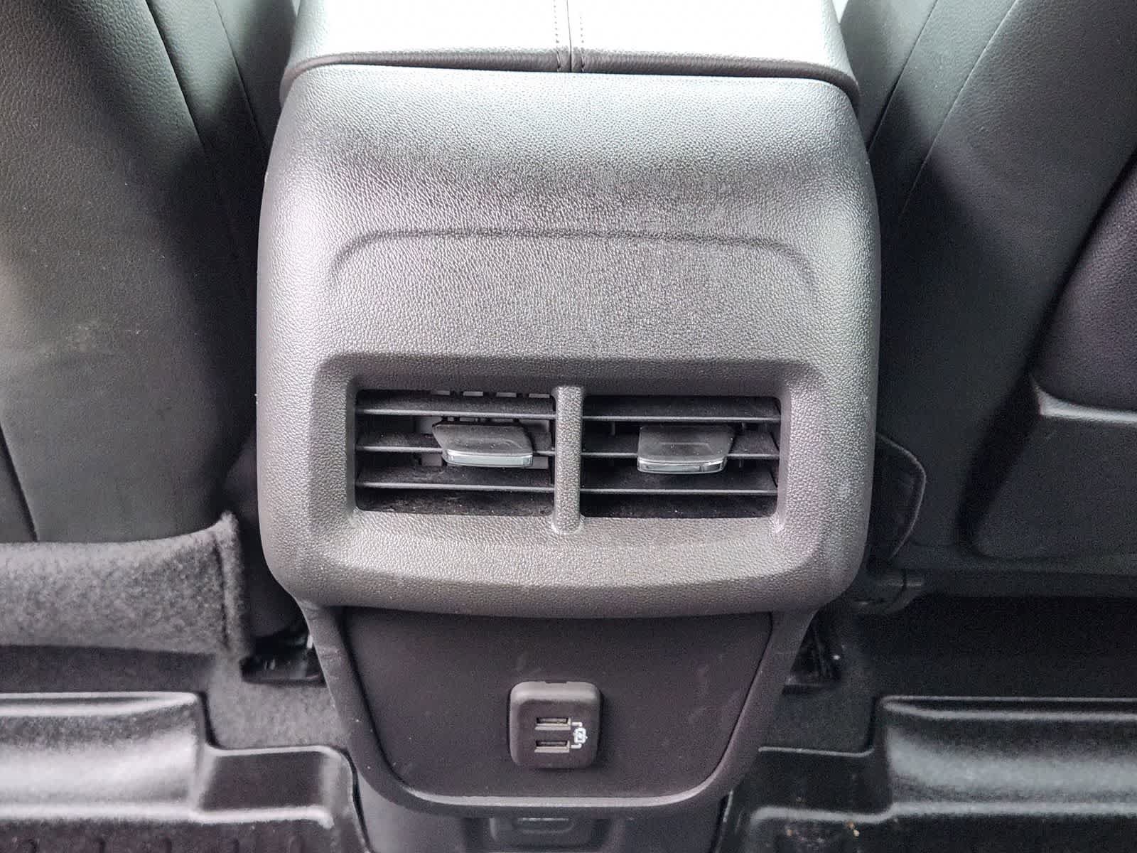 Used 2022 GMC Terrain SLT w/ Tech Package FWD image 29