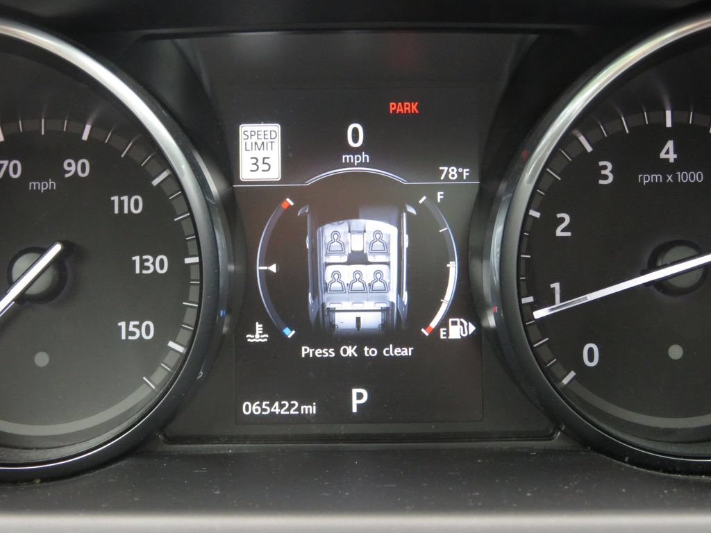 Used 2017 Land Rover Discovery Sport HSE Luxury AWD/4WD image 21