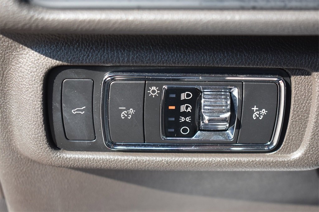 Used 2022 Lincoln Corsair AWD w/ Premium Package image 28