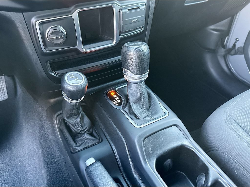 Used 2021 Jeep Wrangler Unlimited Sport AWD/4WD image 17