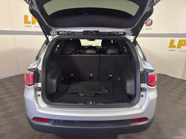 Certified 2024 Jeep Compass Limited image 9