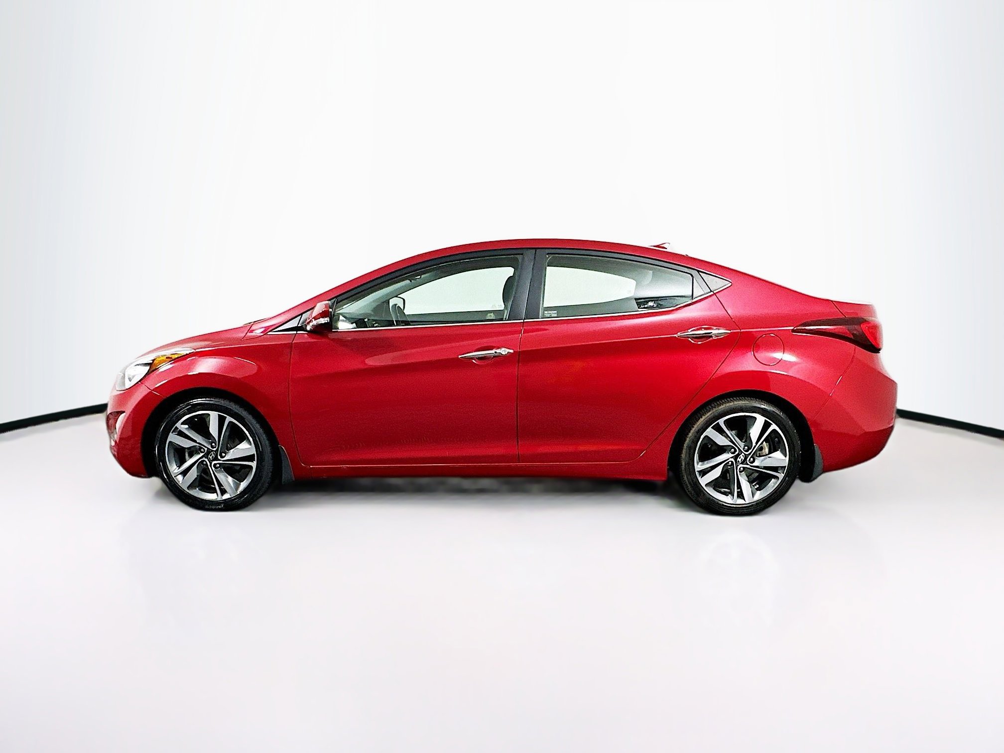 Used 2016 Hyundai Elantra Limited FWD image 4