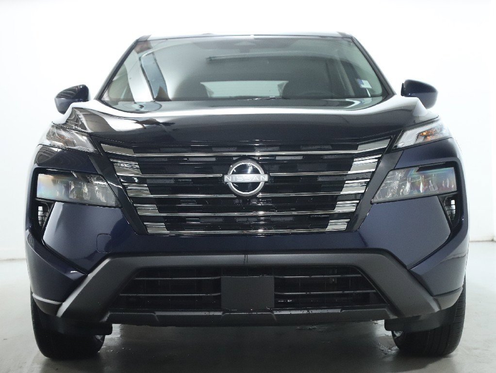 Used 2026 Nissan Rogue SV image 6