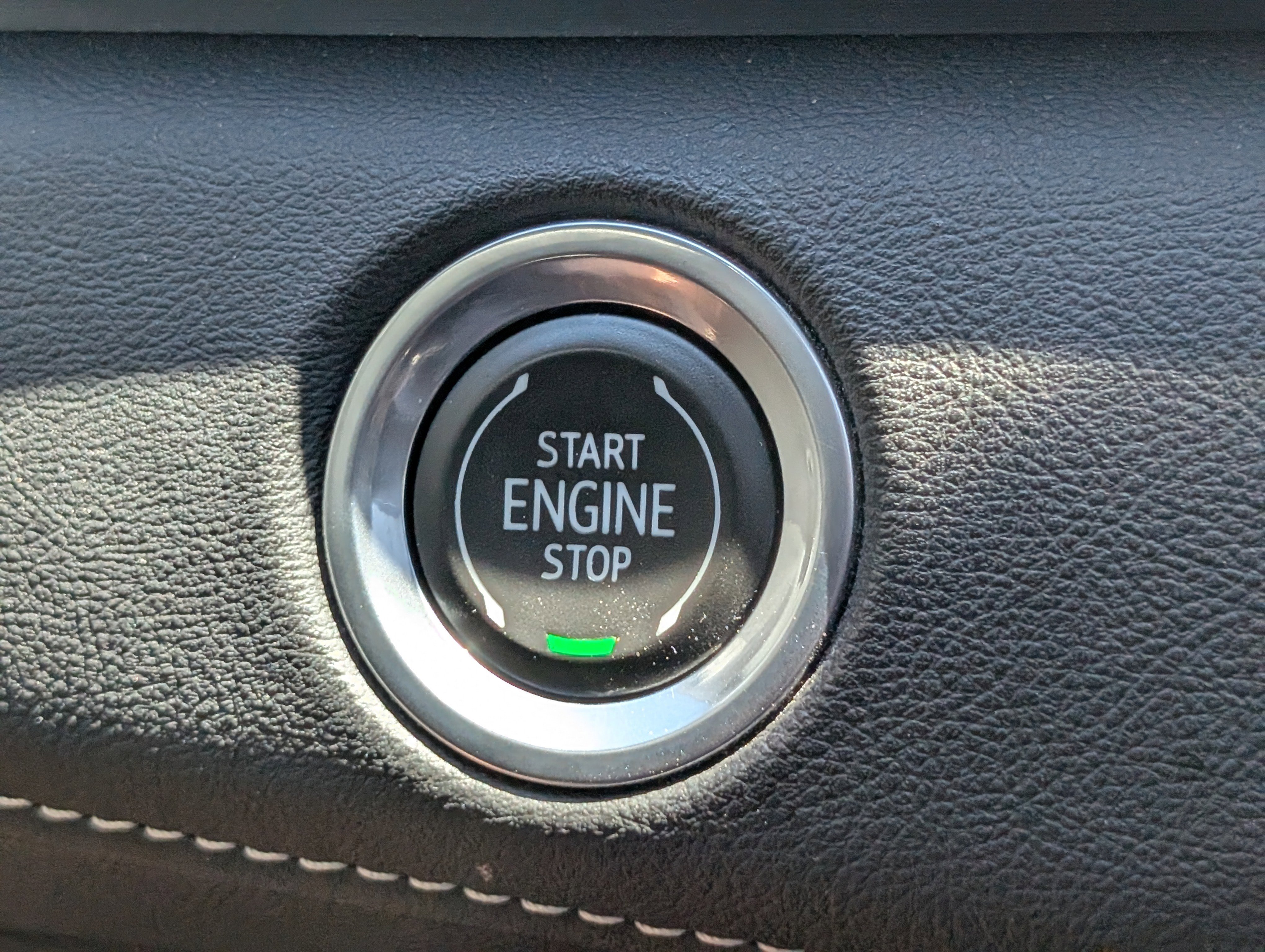 Used 2021 Cadillac Escalade Sport w/ Driver Assist Tech Package AWD/4WD image 31