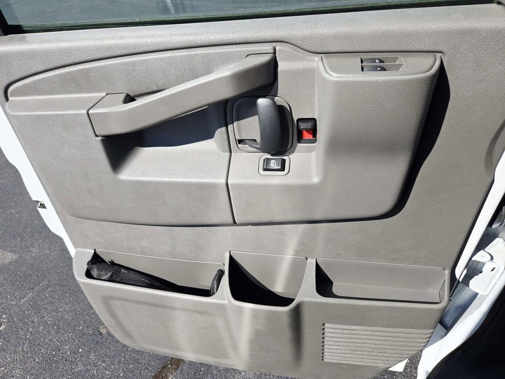 New 2025 GMC Savana 3500 w/ Power Convenience Package image 29