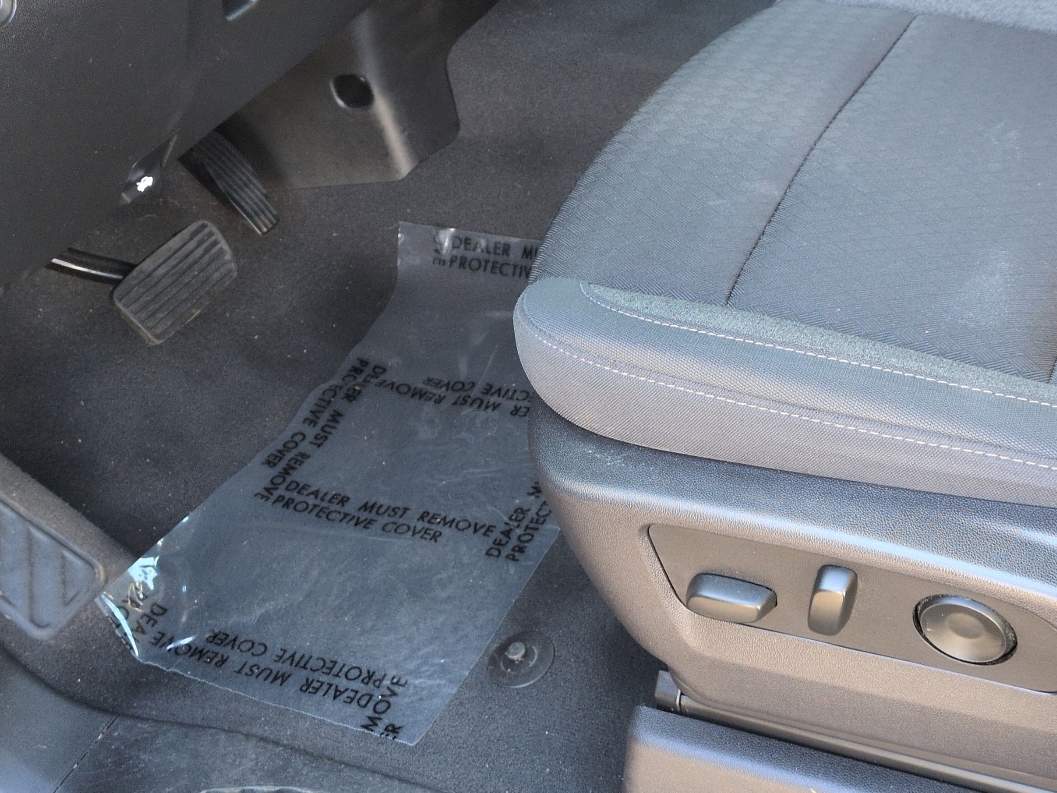 Used 2024 Chevrolet Silverado 1500 Custom image 17