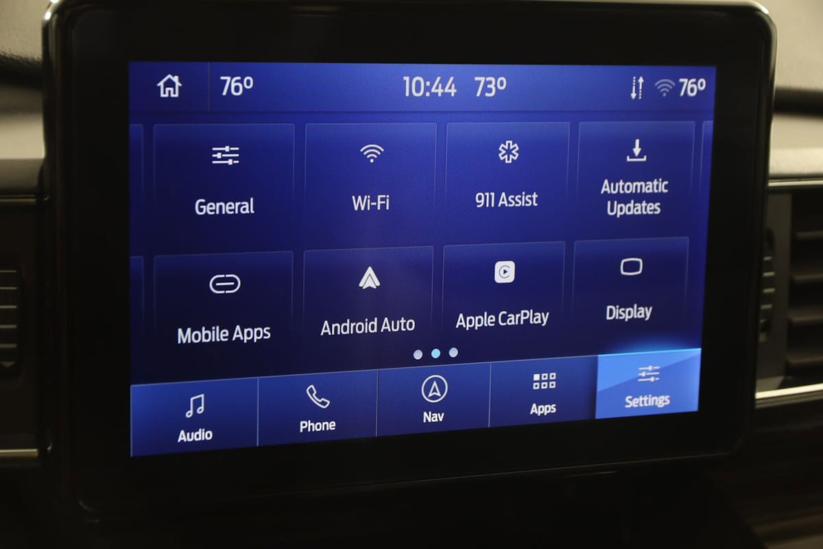 Used 2023 Ford Explorer Limited w/ Equipment Group 301A AWD/4WD image 36