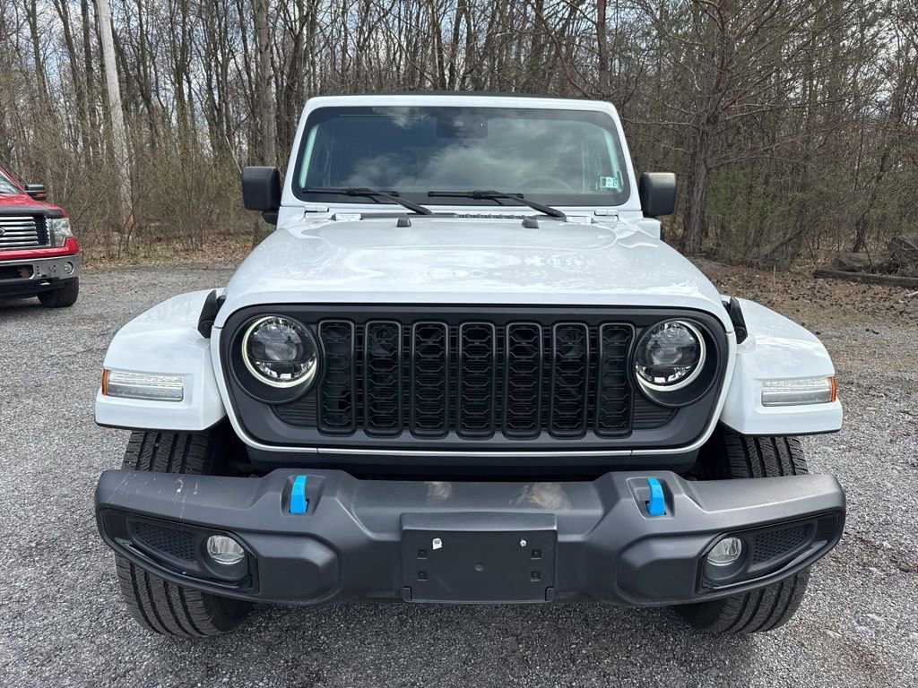 Used 2024 Jeep Wrangler Unlimited w/ Convenience Group image 2