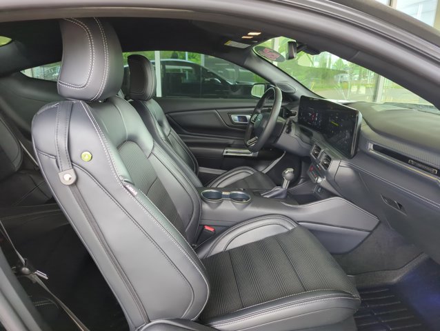 Certified 2025 Ford Mustang Premium image 18