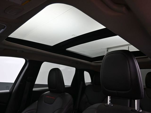 Used 2017 Jeep Cherokee Trailhawk w/ Comfort/Convenience Group image 24