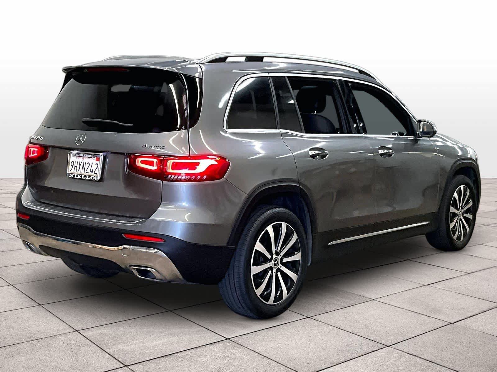 Used 2023 Mercedes-Benz GLB 250 4MATIC image 15