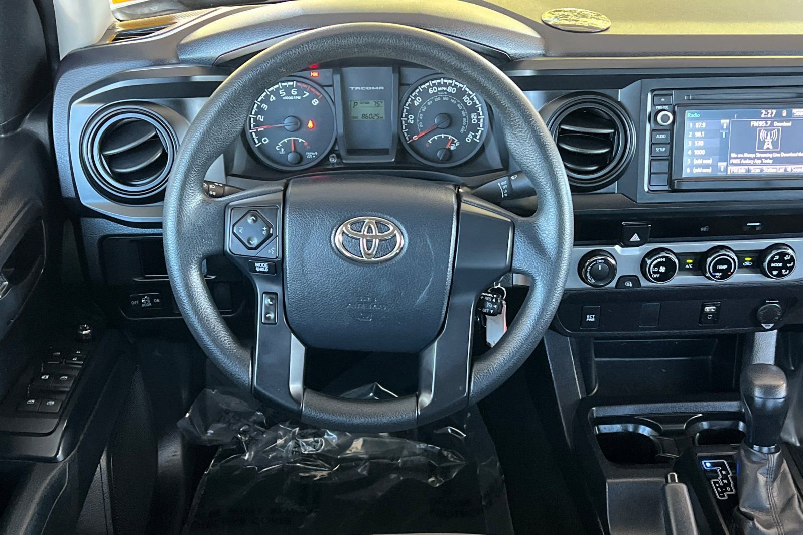 Certified 2017 Toyota Tacoma SR image 18