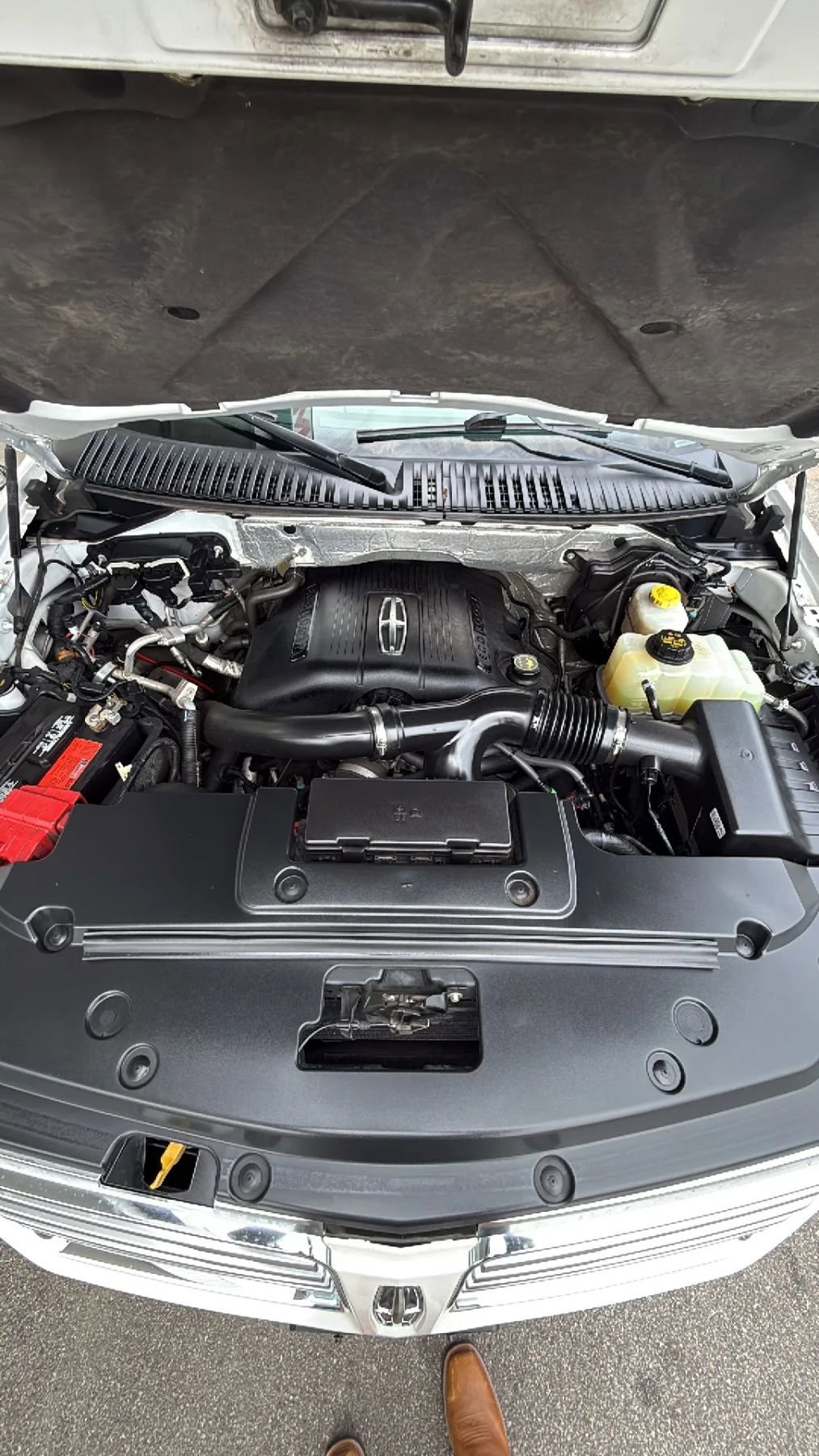 Used 2016 Lincoln Navigator Select image 14