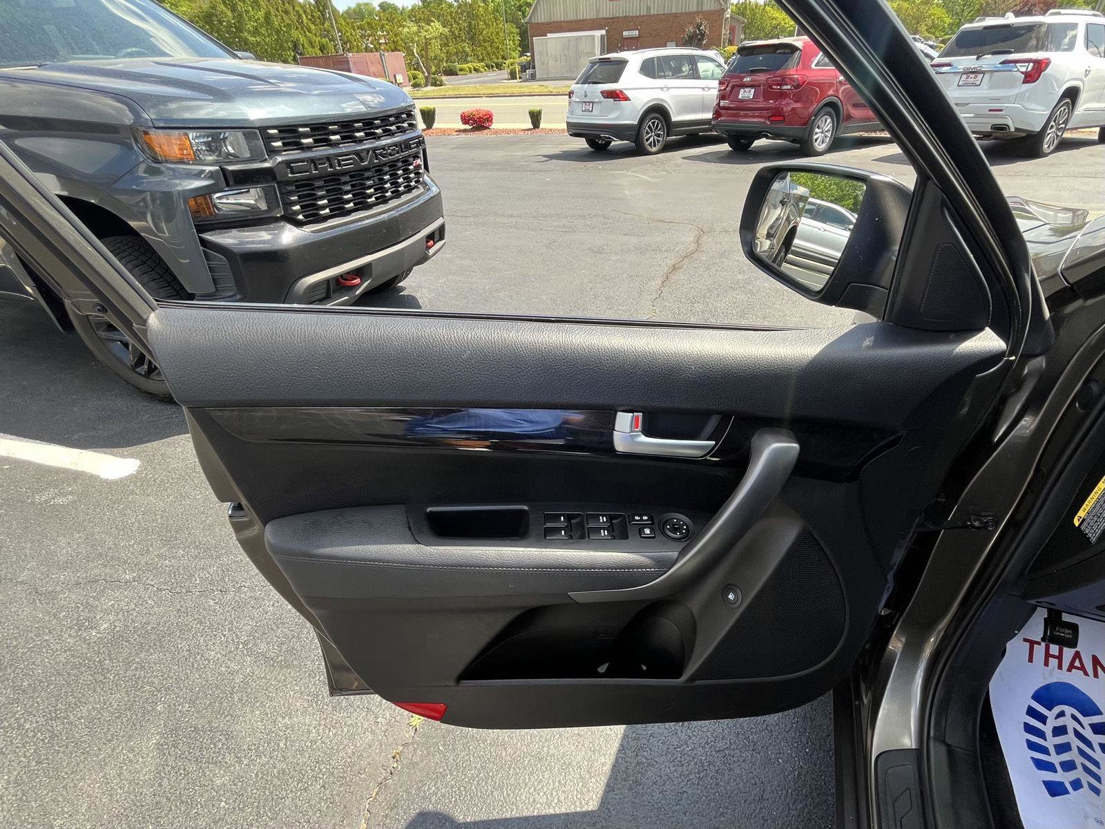 Used 2015 Kia Sorento EX FWD image 7