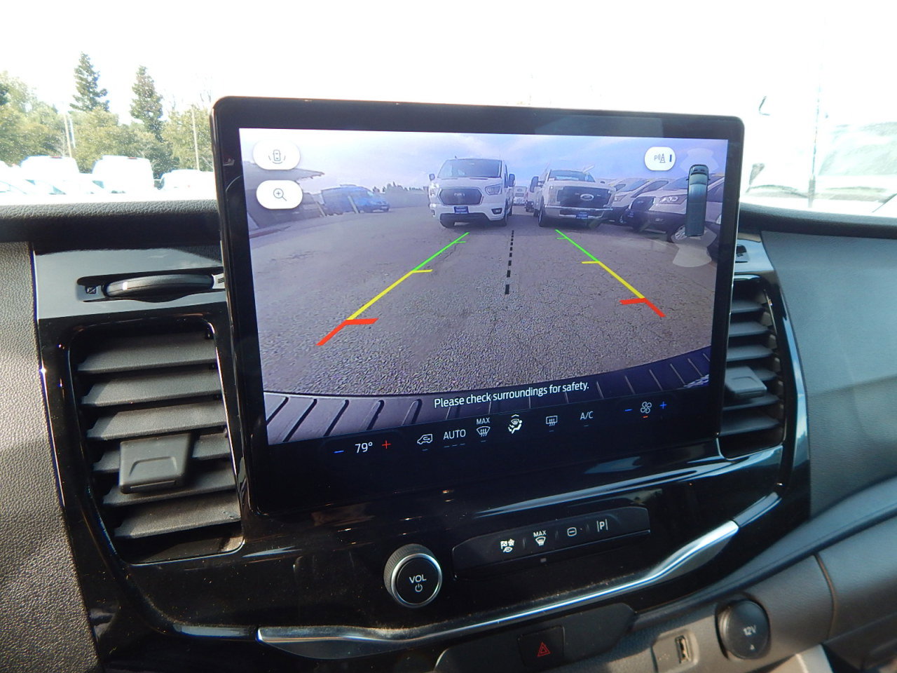 Used 2023 Ford Transit 350 XLT image 18